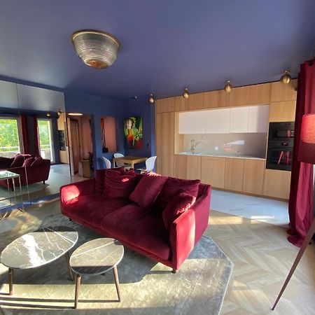 Luxury Paris La Vie En Rose Jacuzzi Terrasse Parking Apartment Ngoại thất bức ảnh