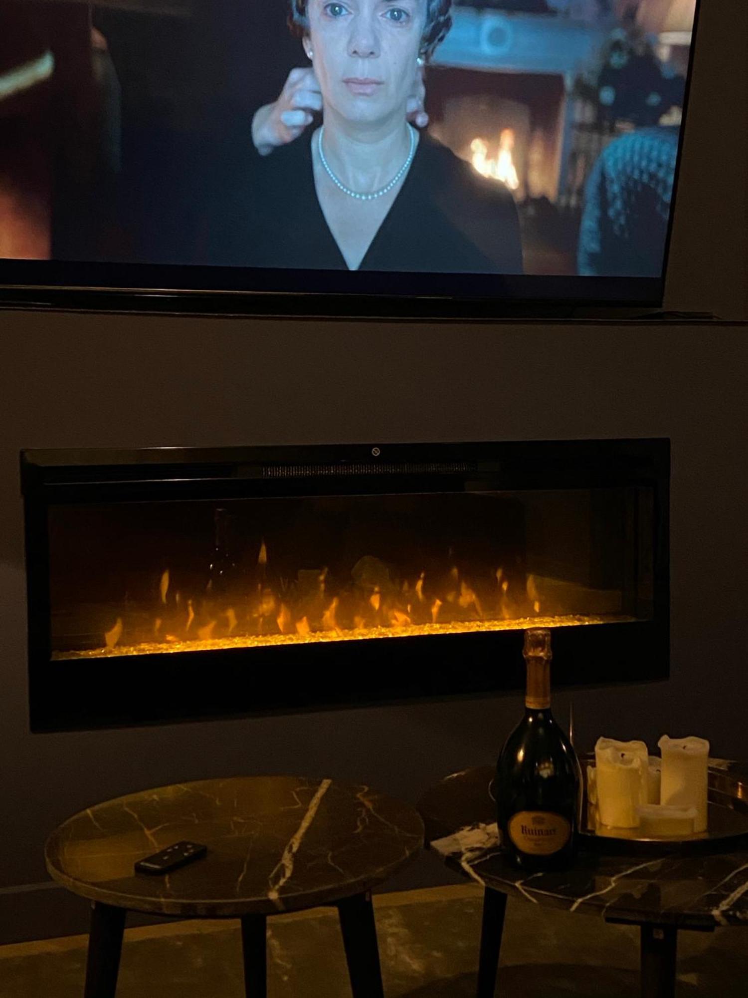 Luxury Paris La Vie En Rose Jacuzzi Terrasse Parking Apartment Ngoại thất bức ảnh